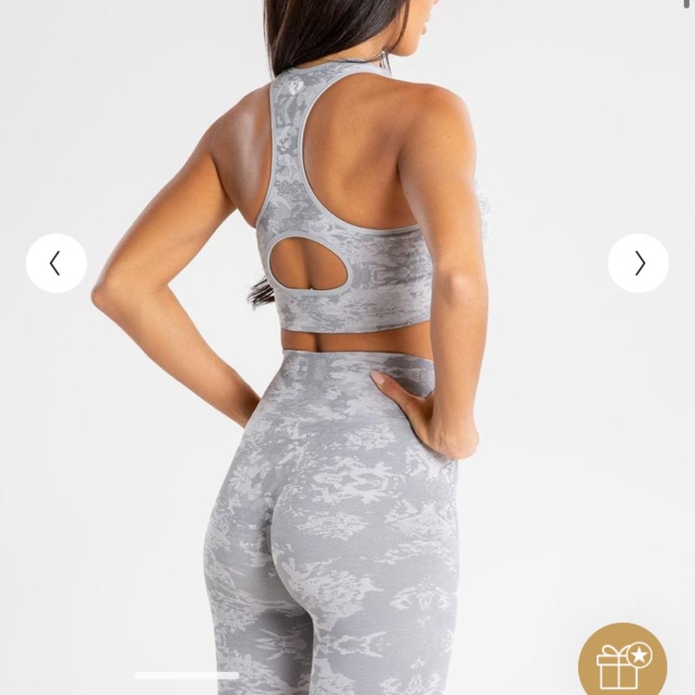 Women’s best biker short and sports bra! Brand new